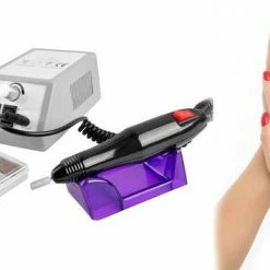 Beauty By MEDICU ? Professioneel Manicure Set- Pedicureset Met 6 Diamantslijpers Samen Met 6 Doppen.