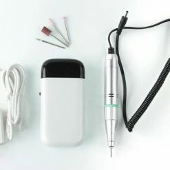 CACCIO? NAILS 2021 Nagelfrees - Rode Nagelfrees - Oplaadbaar - Draadloos Nagelfrees Machine - 30000RPM - Touchpad - Professioneel - Top Kwaliteit -Lanaform Shop 550x410 5